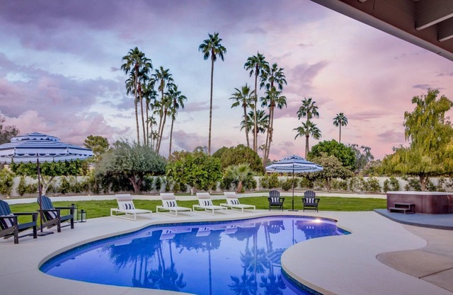 SWSSBack9 Private Pool Hot Tub Kierland 9-hole Putting Green Close to OldTown