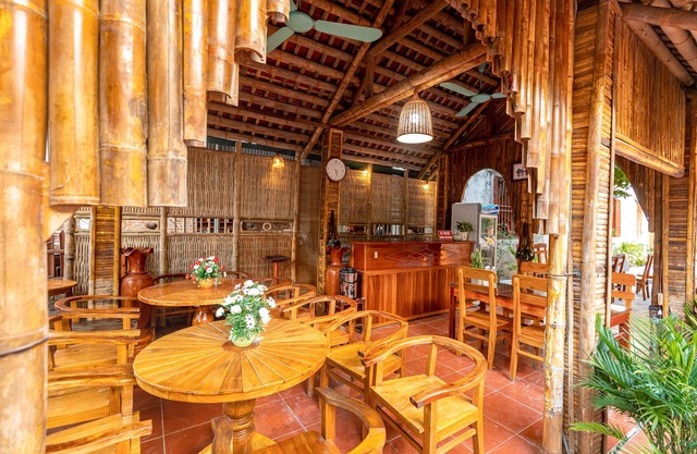 Tam Coc Mountain Bungalow