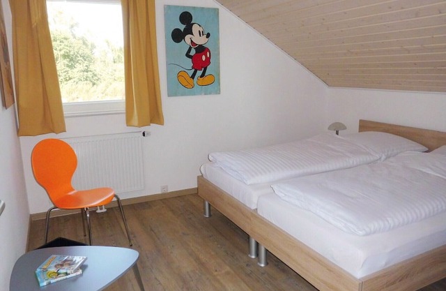 Tastefully decorated and fully equipped with garden on the lake