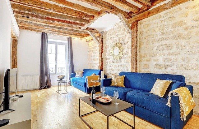 TBS 282 - Elegant apartment in the heart of Marais