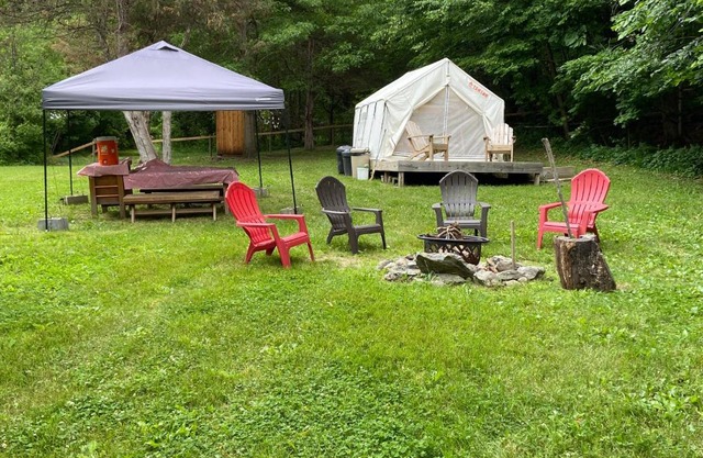 Tentrr Signature Site - Honey Pot Farm Pond Paradise
