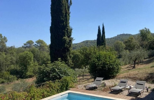 Terrubi Villa Jusqu'à 8 Couchages - Piscine Privée - Tennis en Provence Verte