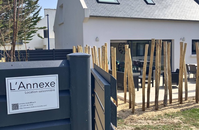 The Amiets Beach Annex