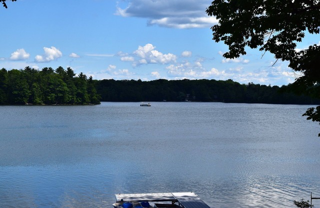 The Bass Lake Lodge - Traverse City's year-round slice of lake life Heaven!