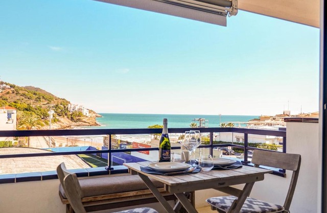 The Beach Studio Aiguadolç by Hello Homes Sitges