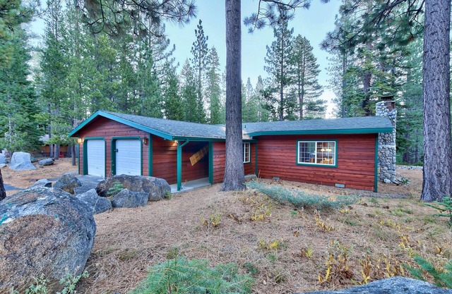 The Bear's Den Cabin set on a huge lot, lots of room to play!