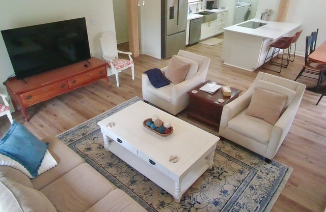 The Camelia House at the Rez 4 bedroom w/beautiful decor