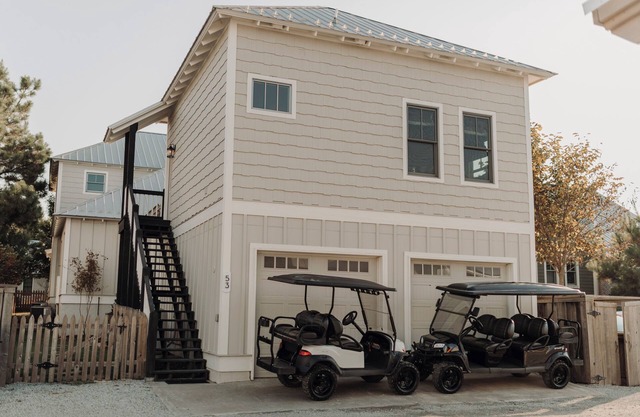 The Cart House Sleeps 21 2 Homes Golf Carts