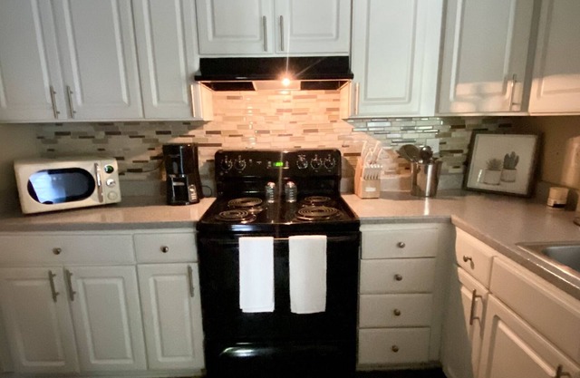 The Cozy Get Away- 5 minutes away from Downtown Atlanta