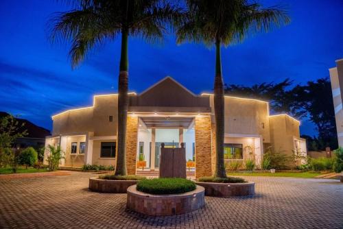 The Curvalux House, Entebbe-Kigo