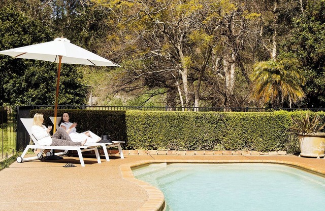 The Entertainers Estate with Pool and Tiny Home
