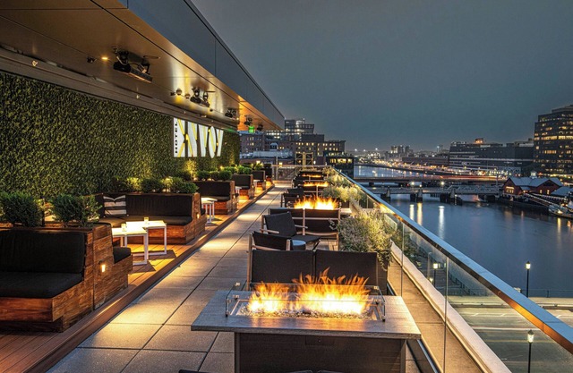 The Envoy Hotel, Autograph Collection