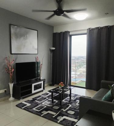 THE FAMILY HOMESTAY@UNIV360 PLACE,SERDANG