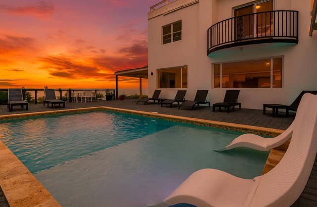 The Grand Escape- Luxury Villa El Yunque Views