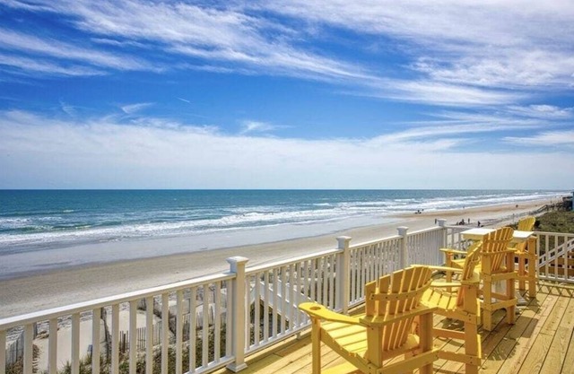"The Great Escape" a 4 bed/2bath home in Village of Stump Sound