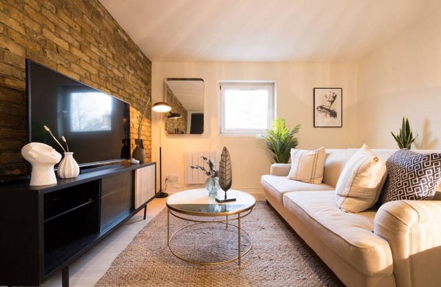 The Highgate Hideaway - Modern & Stylish 2BDR Flat