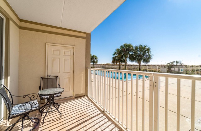 The Inn at Dauphin Island 106 1BR Walks right out to Pools and Beach!
