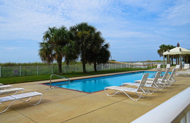 The Inn at Dauphin Island Unit 103