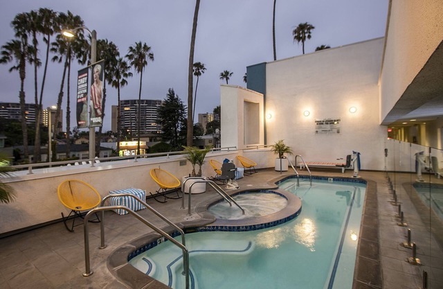 The Kinney - Venice Beach