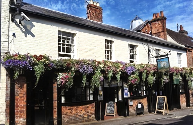 The Lamb Inn