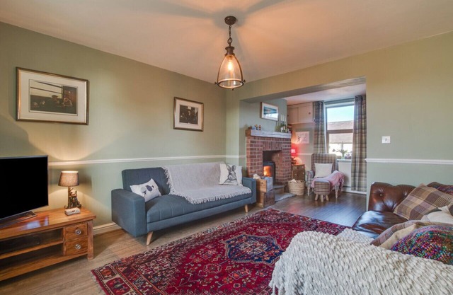 The Long Row - Three Bedroom House, Sleeps 6