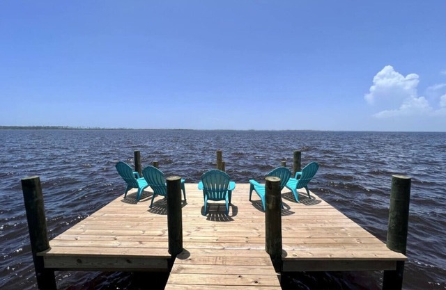 The Mariana - Private Dock|Private Boat Launch|Hot Tub|Game Room