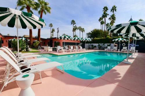 The Marley Hotel by AvantStay 20 OCC Full Hotel Buyout in Palm Springs w Pool Hot Tub