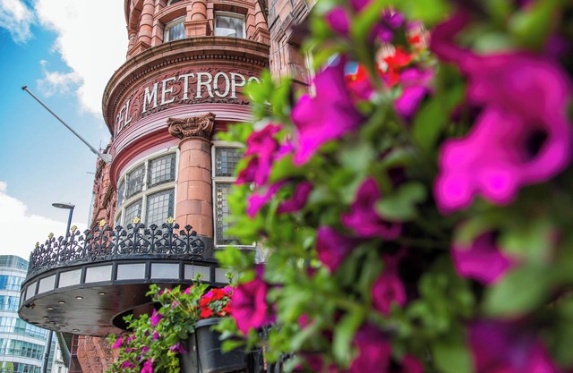 The Met Hotel