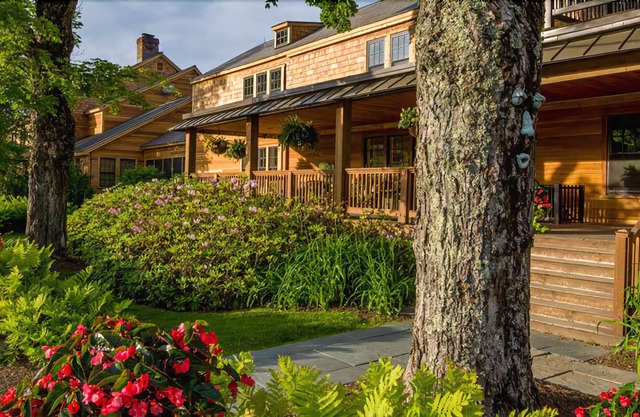 The Mountain Top Inn Resort 