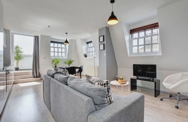 The Nest - One Bedroom House, Sleeps 2