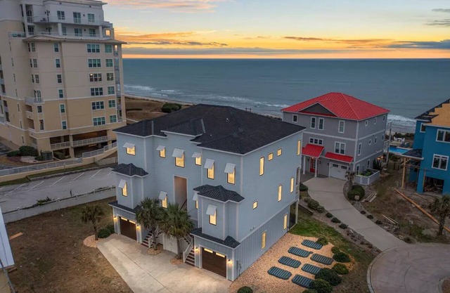 The Ocean Pearl - A Waterfront Beach Retreatnn