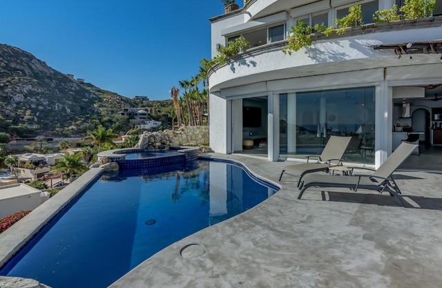 The one and only Pedregal Hollywood House