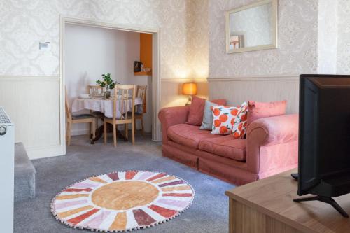 The Oxton Club, Games Room, Garden, Fast WiFi, Pool Table, 7 Beds, near Anfield