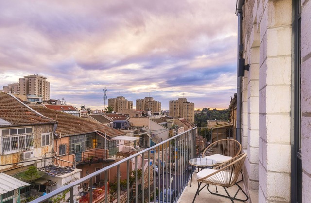 The Pearl of Nachlaot Apartments