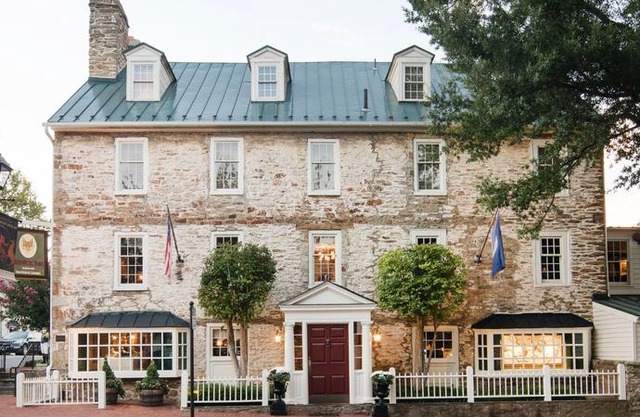 The Red Fox Inn & Tavern