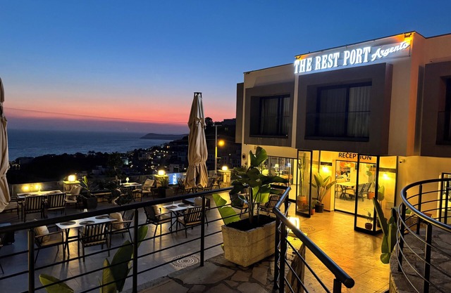 The Rest Port Argento