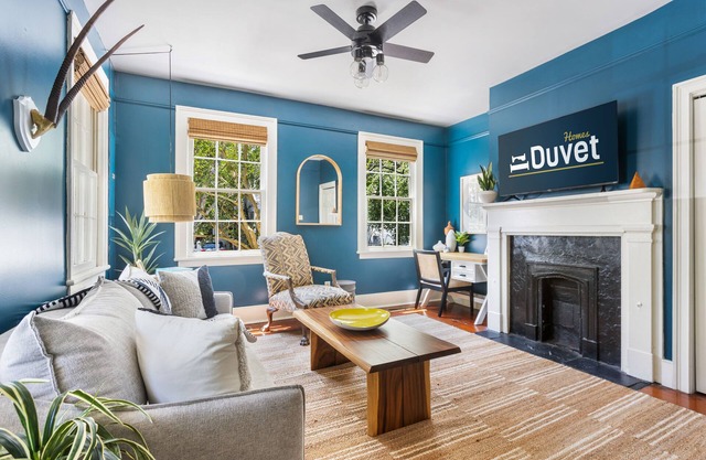 The Sutton- B | Steps away from Historic King