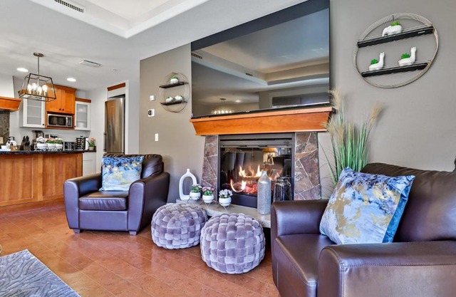 The Versailles by Samsara Resort Top Luxury Top View 1300SQF 2BEDROOM 2BATHROM