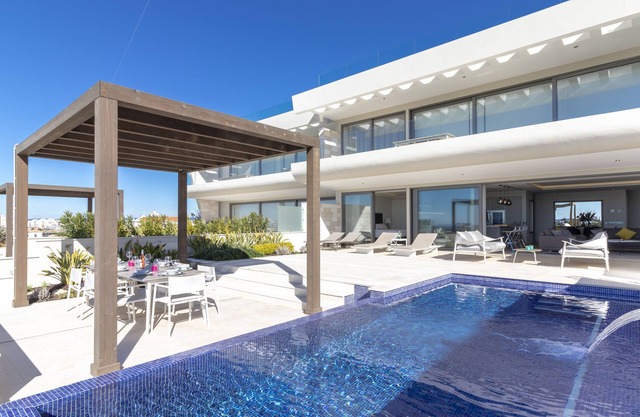 The Vue 3 C - Luxury state of art new build exclusive Vue Apartment