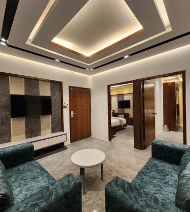 The Wave Resorts Ltd