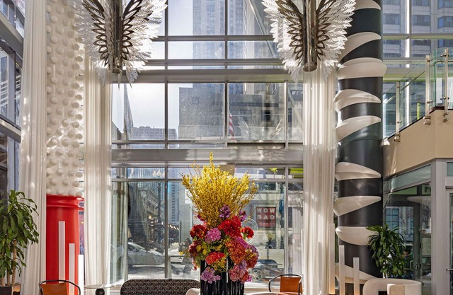 theWit Chicago, a Hilton Hotel