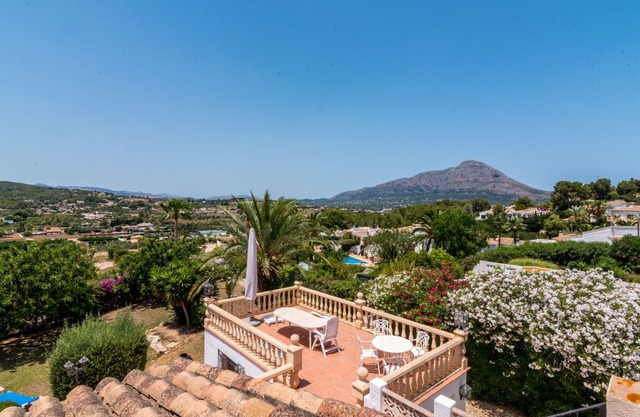 This 6-bedroom villa for up to 12 guests is located in Javea and has a private swimming pool, air-co
