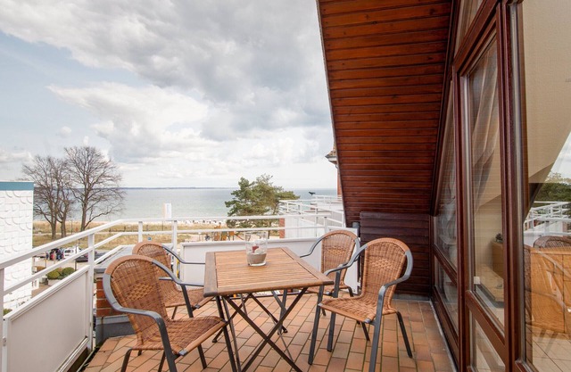 This comfortable 3-room apartment on the 3rd floor.