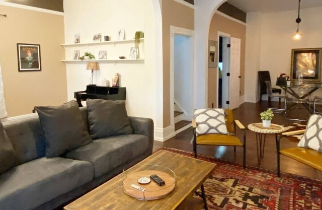 This house is a 2 bedroom(s), 2 bathrooms, located in Denver, CO.