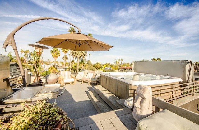 This modern architectural mansion overlooks the historic Venice Canals.
