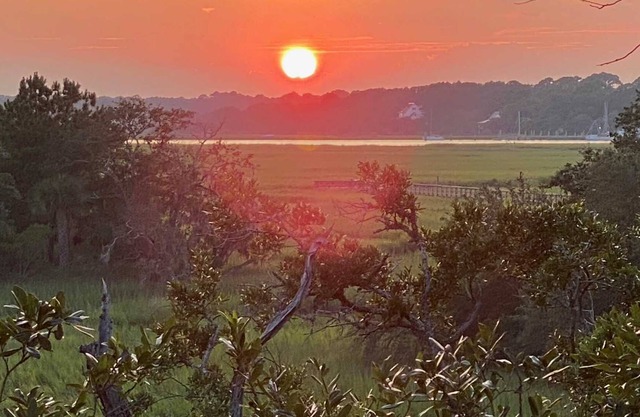 Tidal Marsh Views! 2 BR Villa! Neighborhood Pool! Close to Tennis/Equestrian Ctr