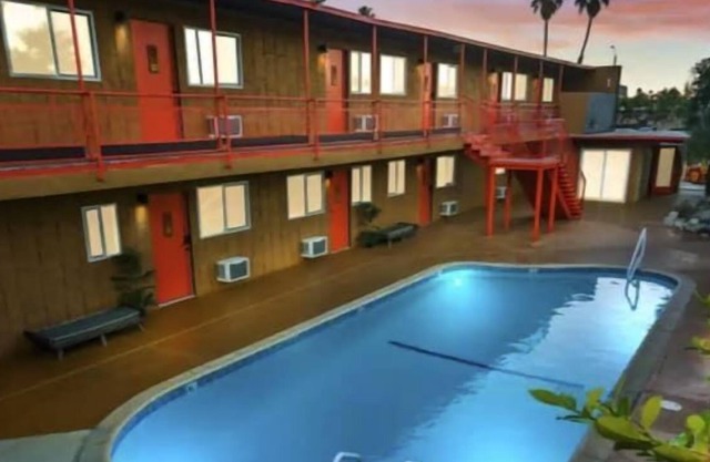 Tiki Hotel - Rent This Entire Boutique Hotel for you Luxury Getaway