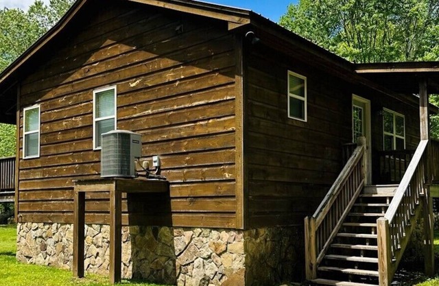 Timmons Gorgeous Cabin on Nottely River
