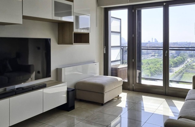 Tognazzi 6 in Milan With 1 Bedrooms and 1 Bathrooms