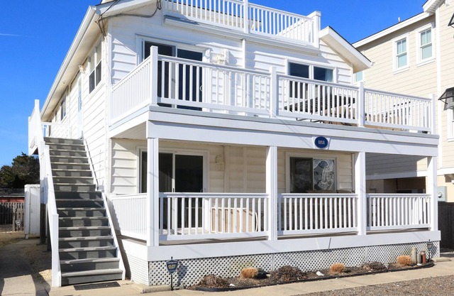 Townsend Inlet Beach Block 2nd floor of a duplex